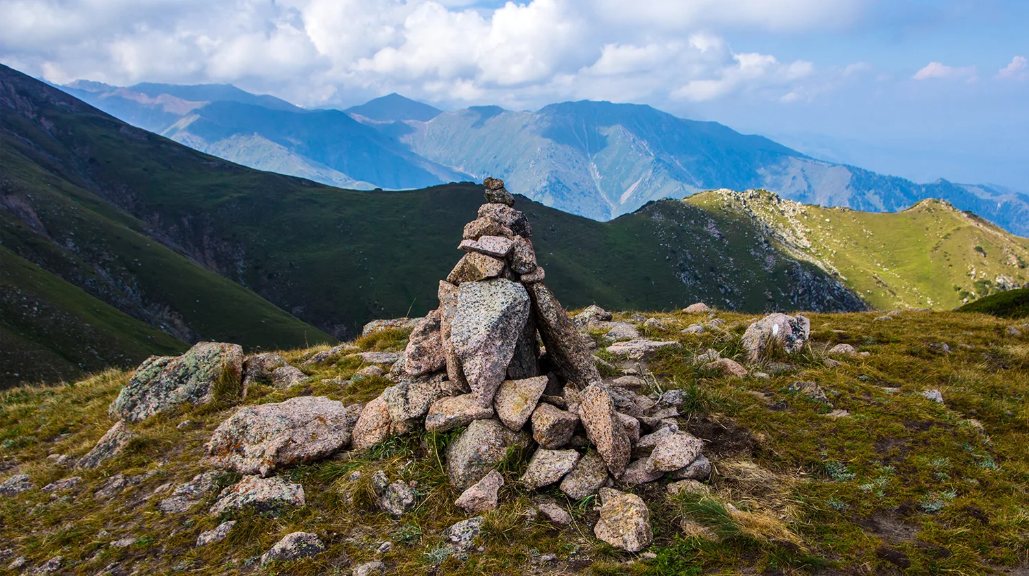 Trekking to Furmanov Peak